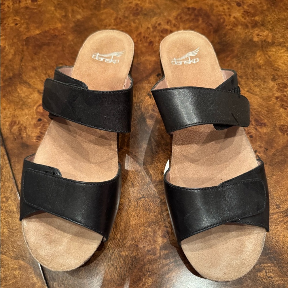 Dansko Black Women's Sandals size 40